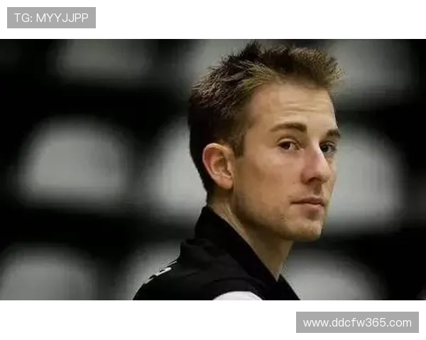 从默默无闻到巅峰荣耀：体育明星奋斗背后的坚持与拼搏 - 副本 - 副本 - 副本